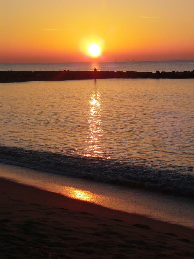 Ferienwohnung Cozzy Flat In A Quiet And Nice Area / Acogedor Apartamento En Zona Tranquila Y Agradable Cambrils Exterior foto